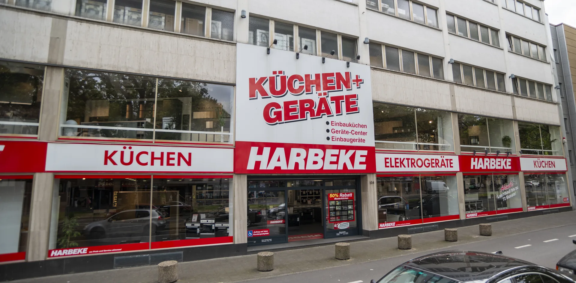 Harbeke Fachgeschäft in Köln-Mülheim, Außenansicht