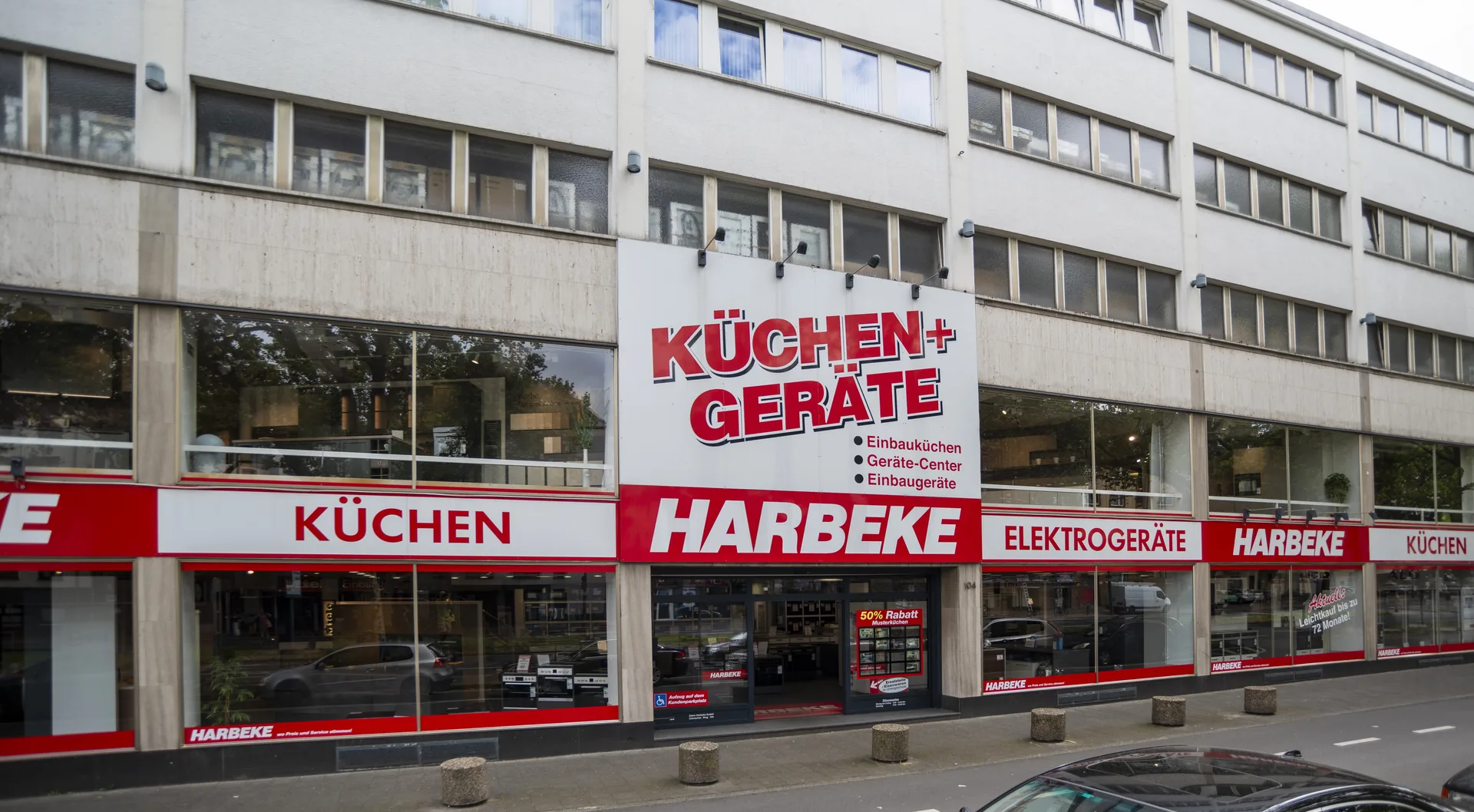 Harbeke Fachgeschäft in Köln-Mülheim, Außenansicht